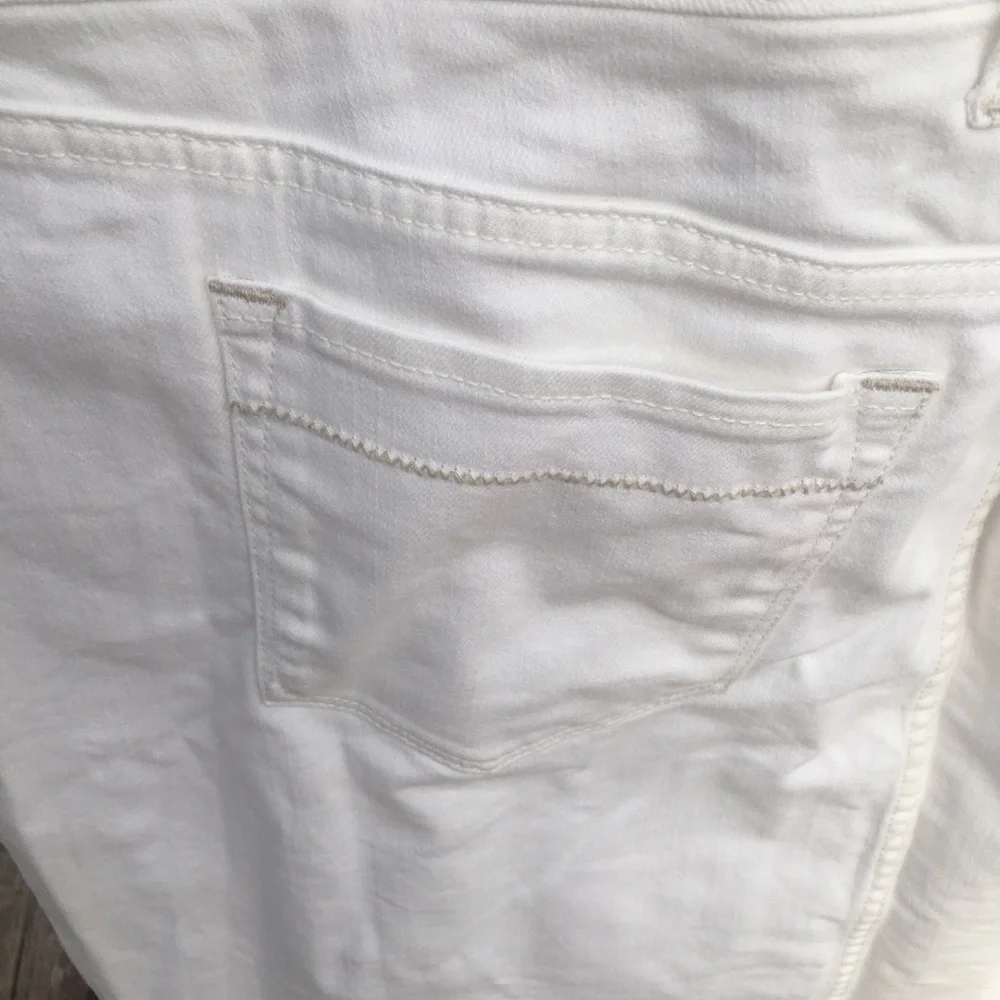 Eddie Bauer Mini White Skirt Size 14. - Picture 5 of 7